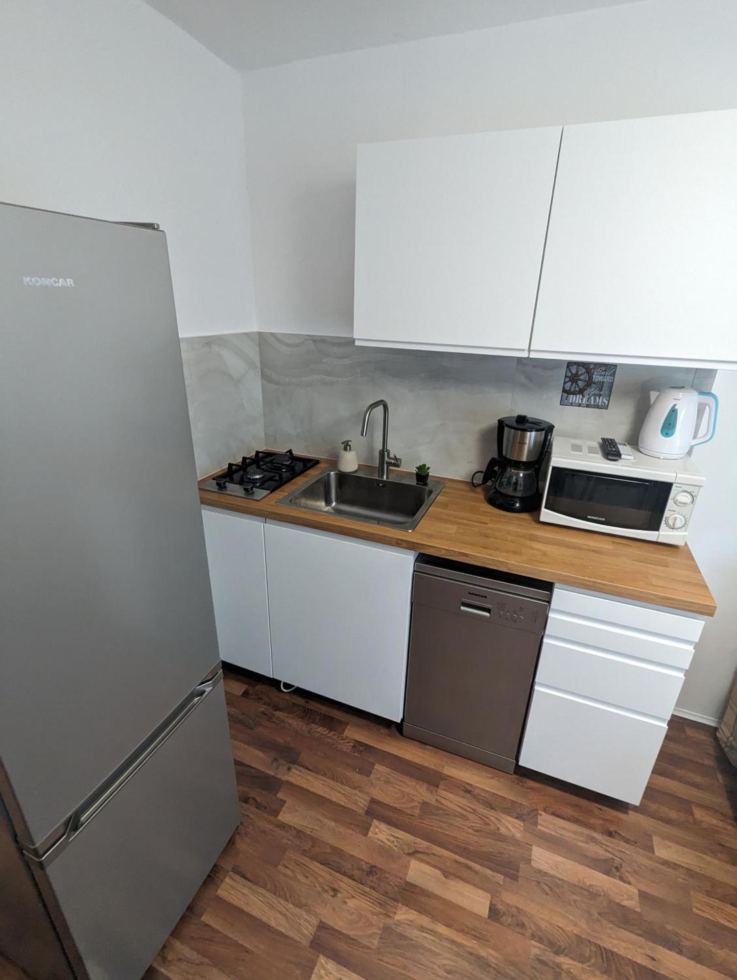 Apartments Magnolija 50M From Beach Srima Luaran gambar